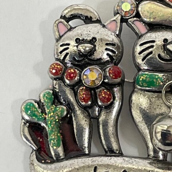 Silvertone three cat brooch. "Friends are the greatest gift" - Picture 2 of 6